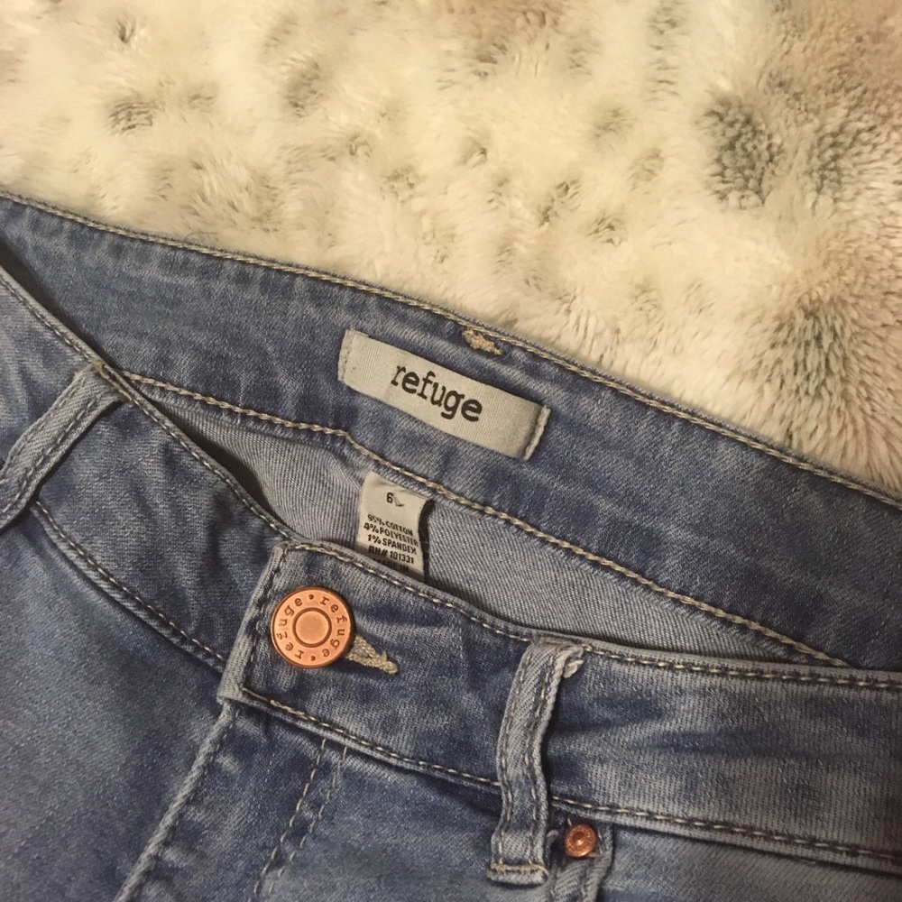 Ripped Refuge Jeans